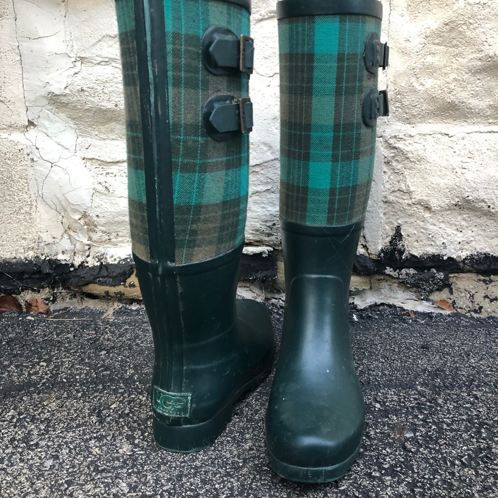 Ugg rain boots